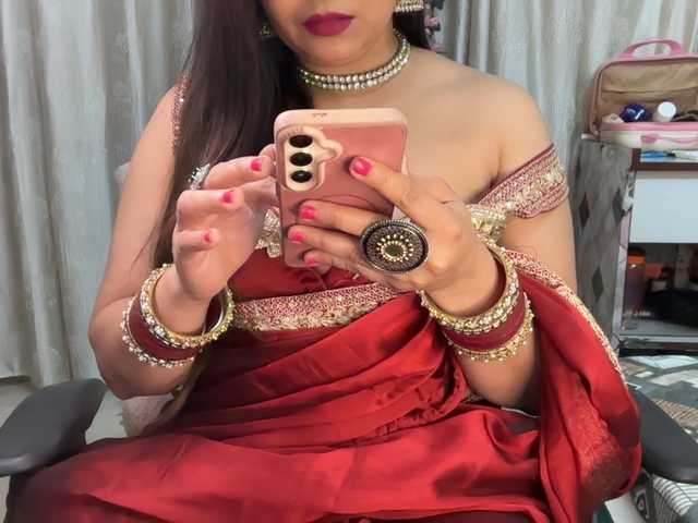 Mahimagic-doll's BongaCams show and profile