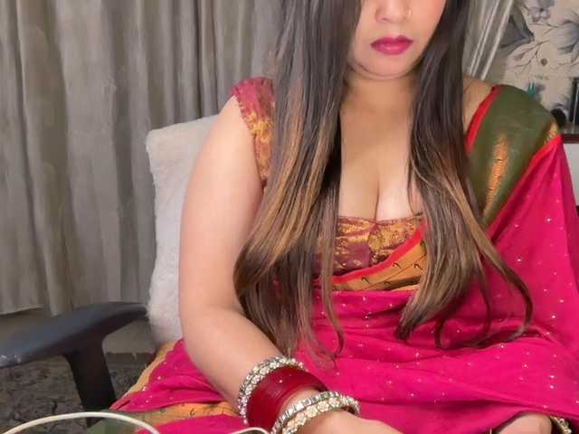 Mahimagic-doll's BongaCams show and profile