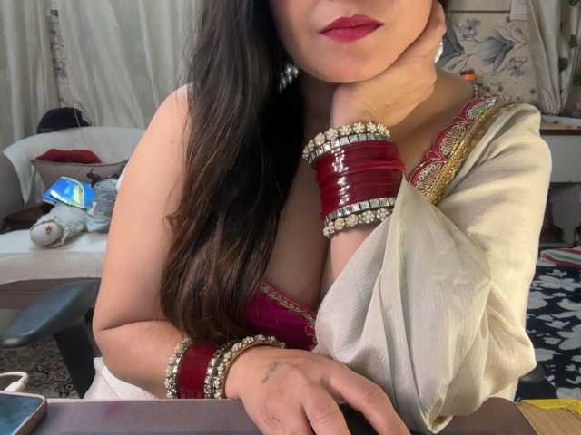 Mahimagic-doll – webcam model profile photo