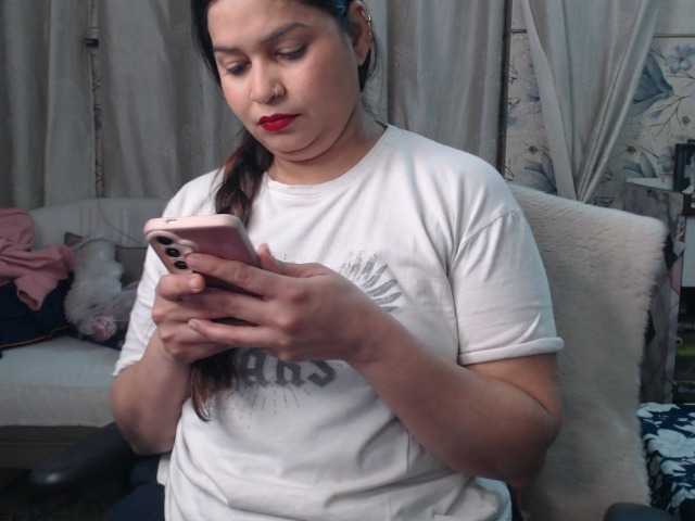 Mahimagic-doll's BongaCams show and profile