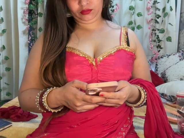 Mahimagic-doll's BongaCams show and profile