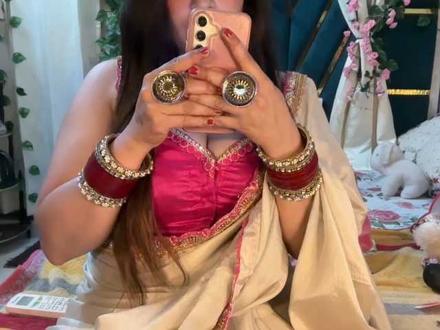 Mahimagic-doll's BongaCams show and profile