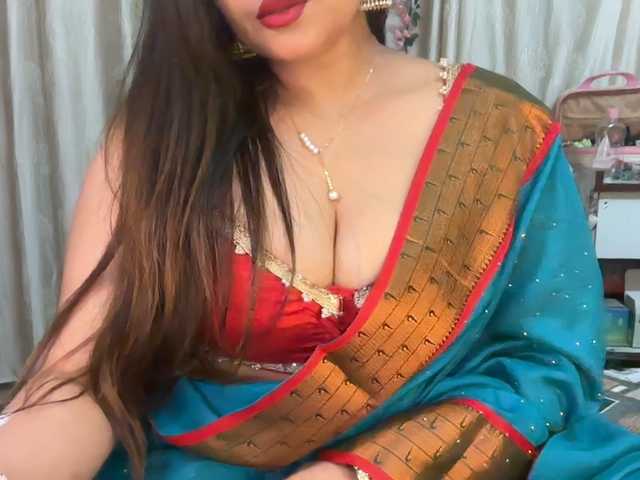 Mahimagic-doll's BongaCams show and profile