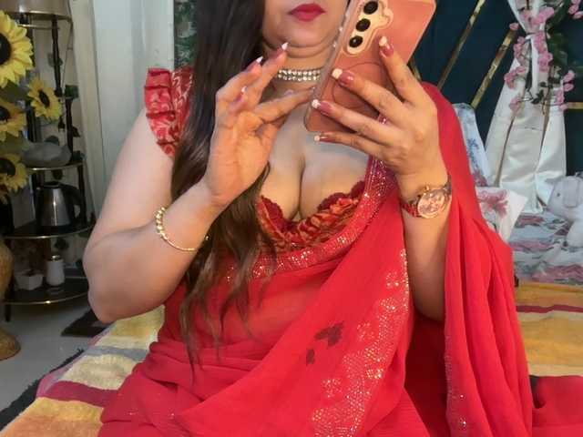 Mahimagic-doll's BongaCams show and profile