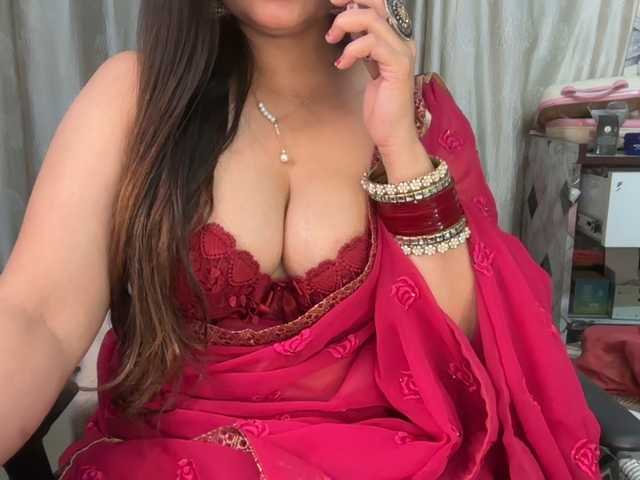 Mahimagic-doll's BongaCams show and profile