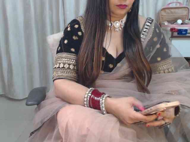 Mahimagic-doll webcam