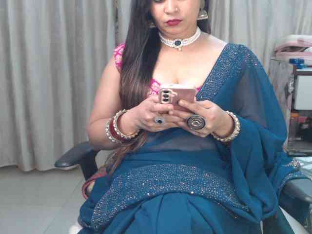 Mahimagic-doll webcam