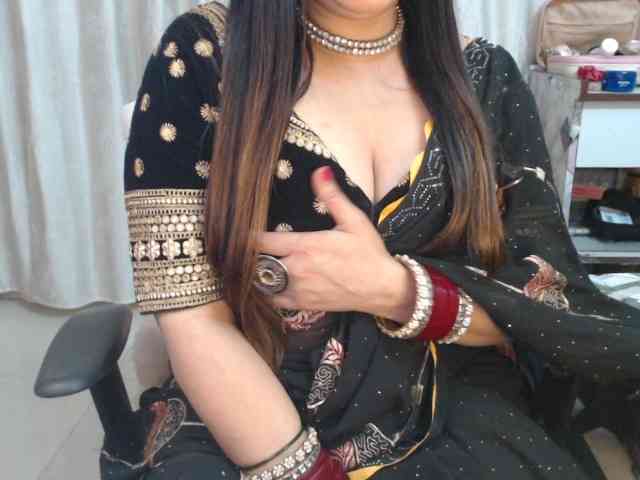 Mahimagic-doll Live Webcam on BongaCams