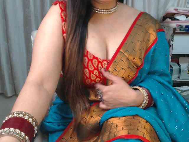 Mahimagic-doll webcam