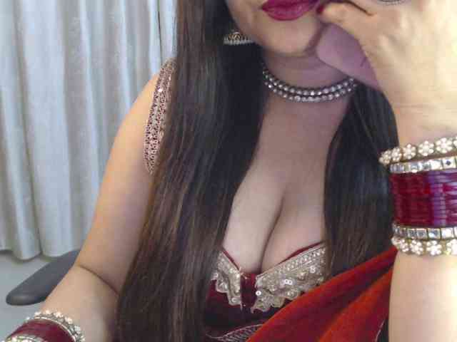 Mahimagic-doll webcam