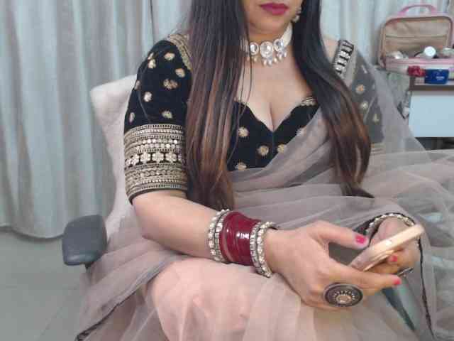 Mahimagic-doll Live Webcam on BongaCams