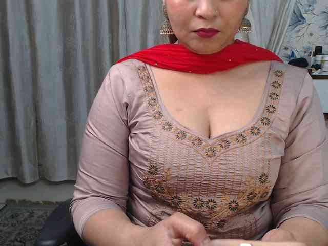 Mahimagic-doll webcam