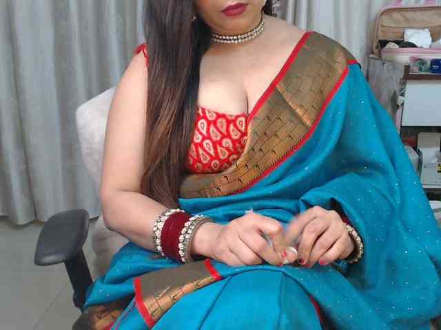 Mahimagic-doll Live Webcam on BongaCams