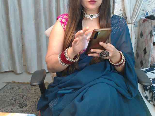 Mahimagic-doll webcam