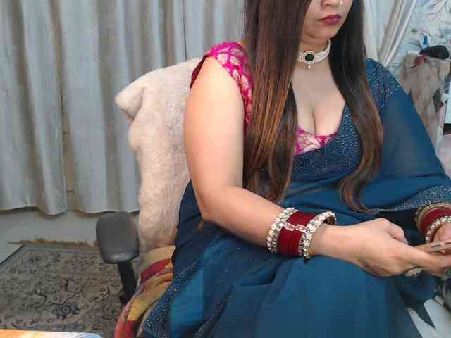 Mahimagic-doll webcam