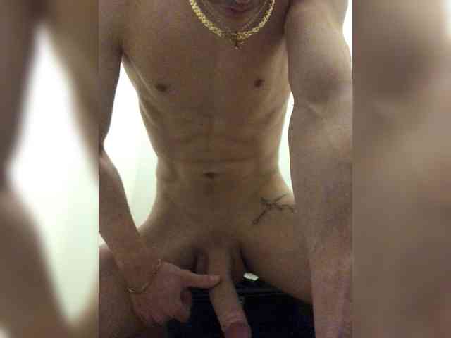 NicoGrey Live Webcam on BongaCams