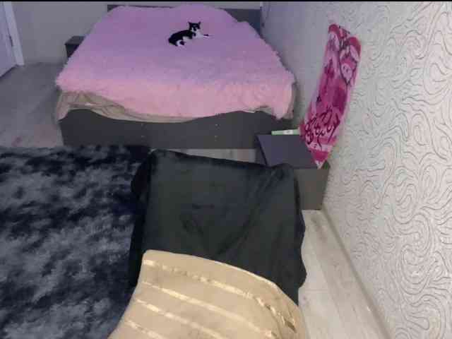 LaniMcgranahan webcam