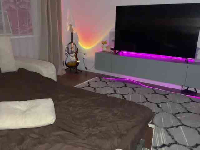 LaniMcgranahan webcam