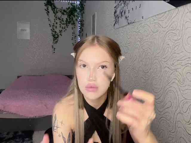 LaniMcgranahan webcam