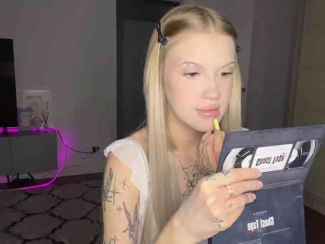 LaniMcgranahan webcam