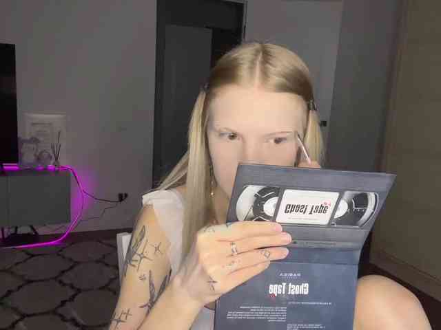 LaniMcgranahan webcam