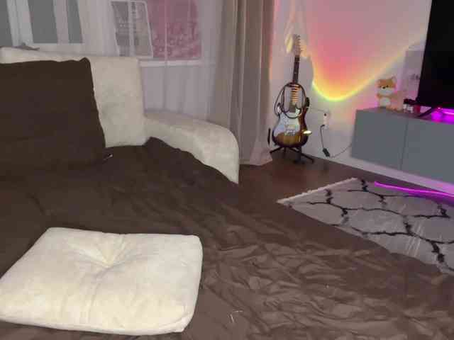 LaniMcgranahan webcam