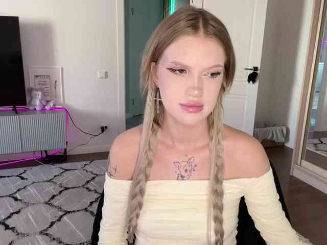 LaniMcgranahan webcam