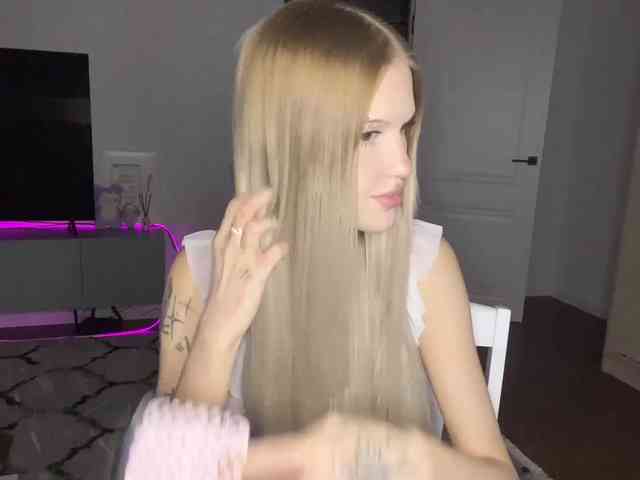 LaniMcgranahan webcam