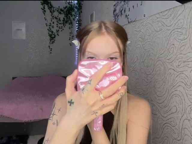 LaniMcgranahan webcam