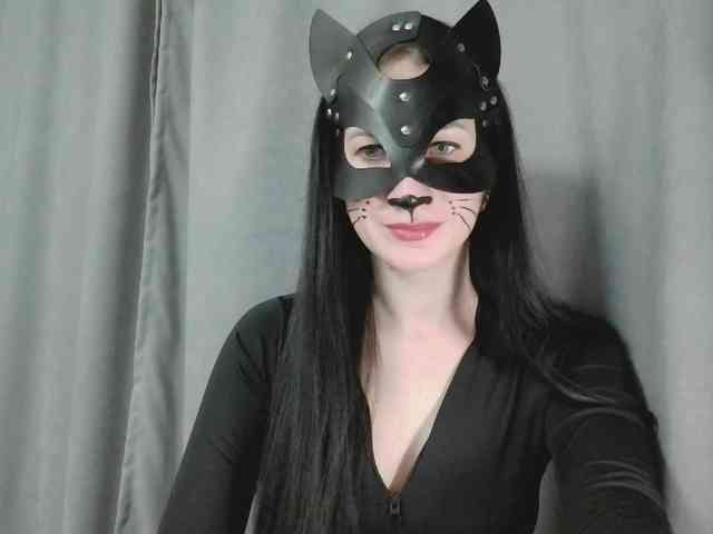 Lady-cat webcam