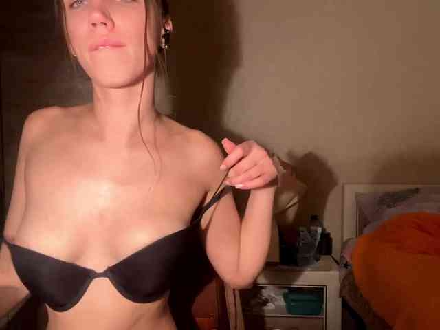 MaganVanderzee webcam