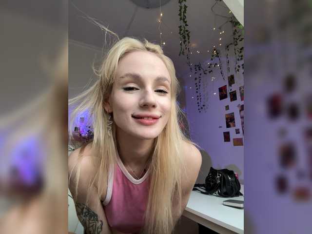 BabySaint02's BongaCams show and profile