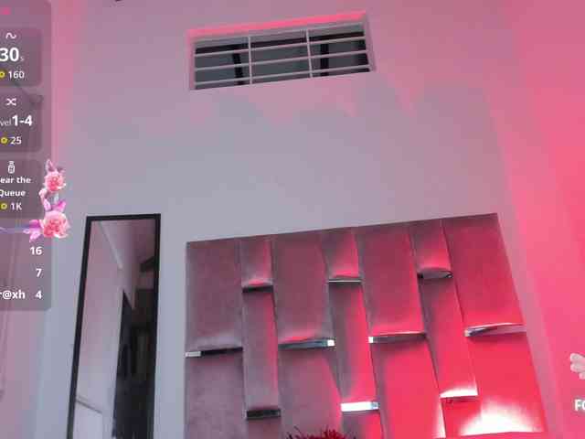 scarlettfox01 webcam