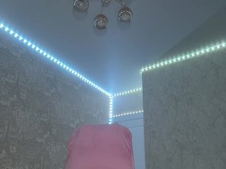 Kira-KisSka Porn Show