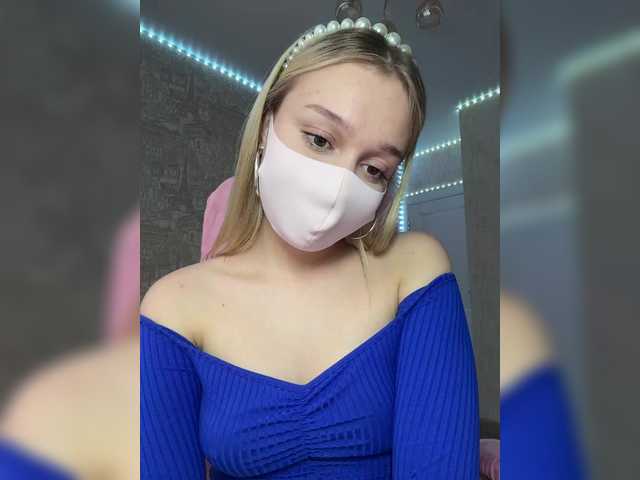 KiraBlin's BongaCams show and profile