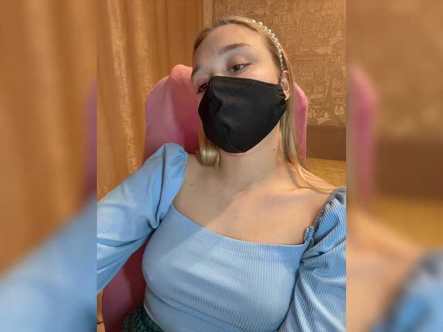 KiraBlin's BongaCams show and profile