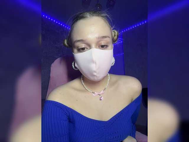 KiraBlin's BongaCams show and profile