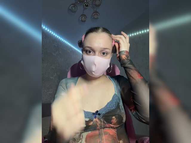 KiraBlin's BongaCams show and profile