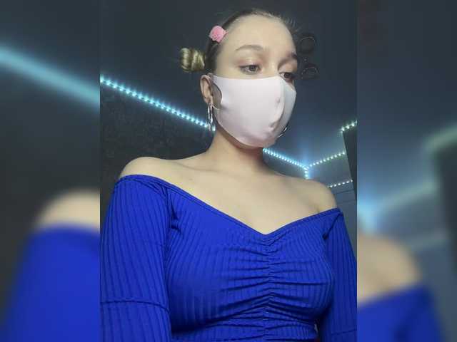 KiraBlin's BongaCams show and profile