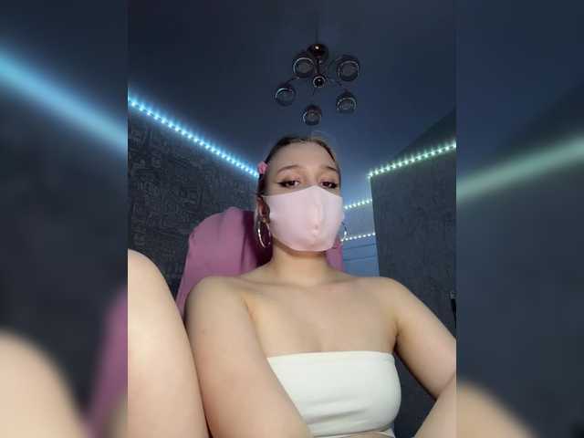 KiraBlin's BongaCams show and profile