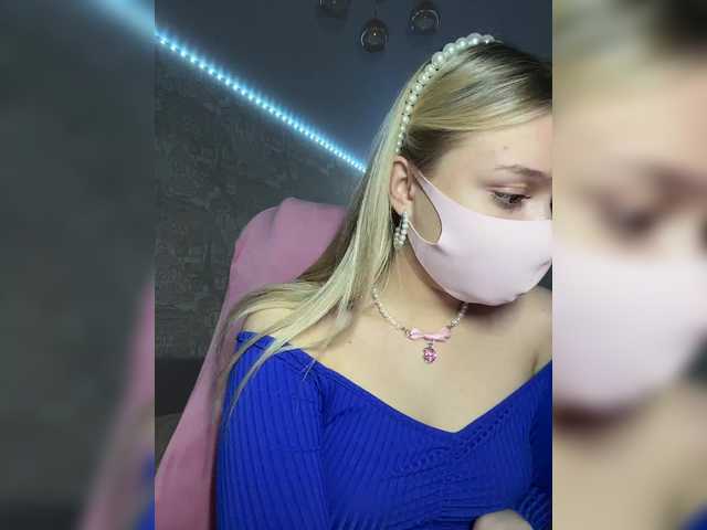 KiraBlin's BongaCams show and profile