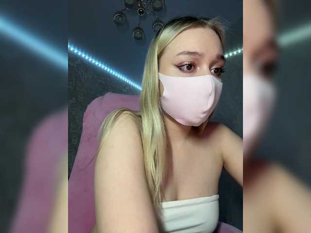 KiraBlin's BongaCams show and profile