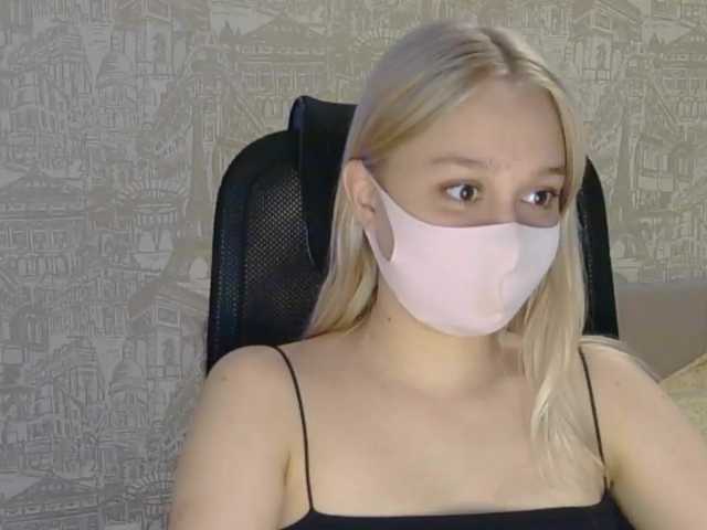 KiraBlin's BongaCams show and profile