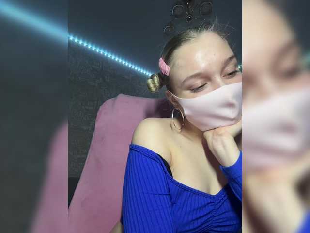 KiraBlin's BongaCams show and profile