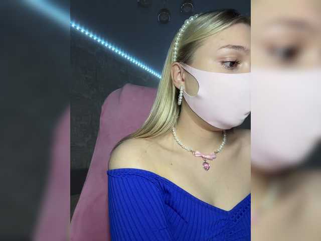 KiraBlin's BongaCams show and profile