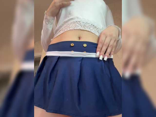 KiraBlin's BongaCams show and profile