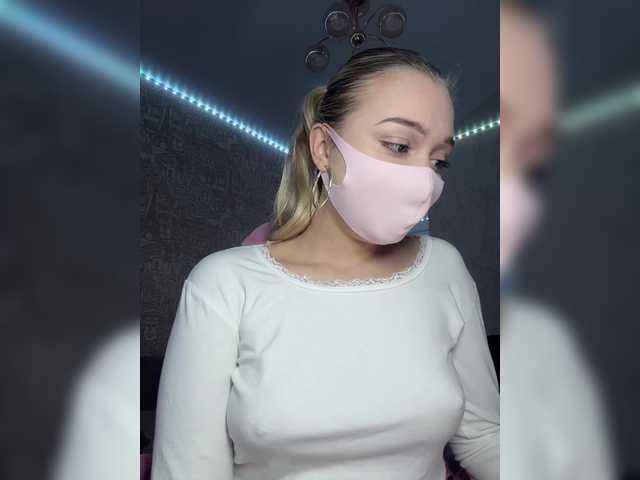 KiraBlin's BongaCams show and profile