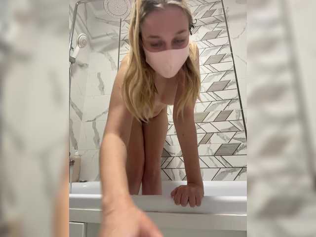 KiraBlin's BongaCams show and profile