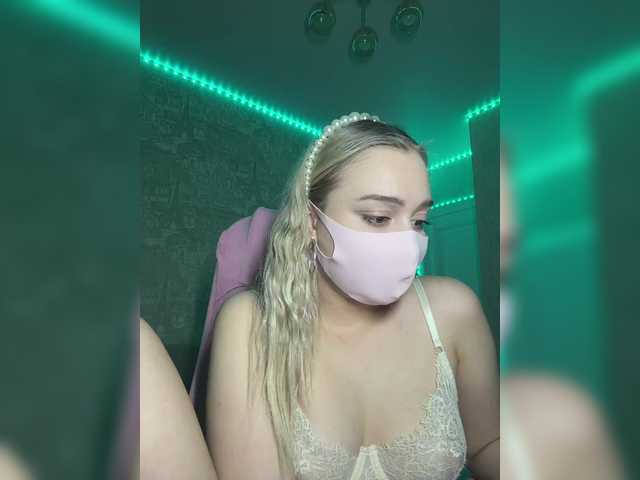 KiraBlin's BongaCams show and profile