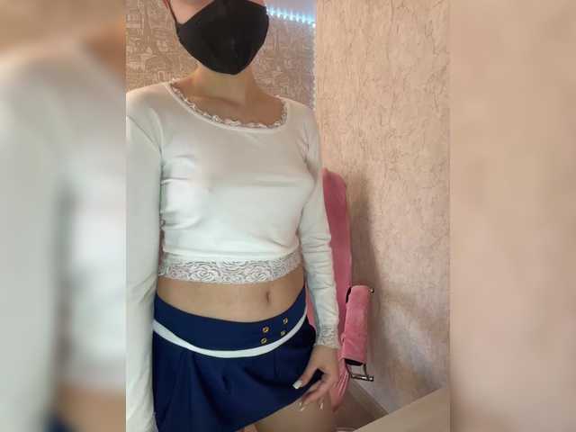 KiraBlin's BongaCams show and profile